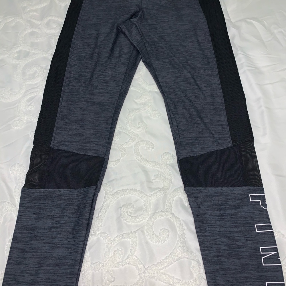 Victoria’s Secret PINK leggings